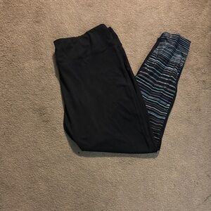 Energy Zone Women’s Leggings in Black with Blue Accents